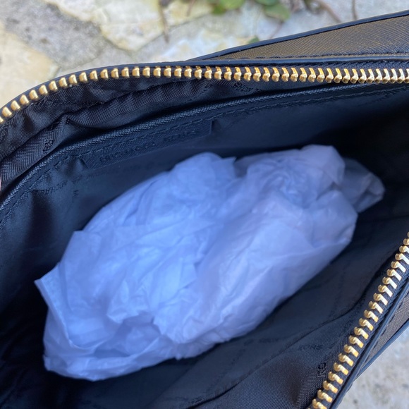 NWT Michael Kors floral roses crossbody&wallet - Picture 7 of 8